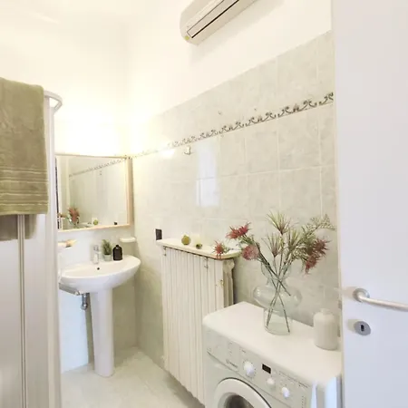 Attico Carducci Con Terrazza Panoramica Mozzafiato Lägenhet *