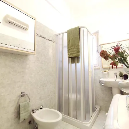 Attico Carducci Con Terrazza Panoramica Mozzafiato Lägenhet *